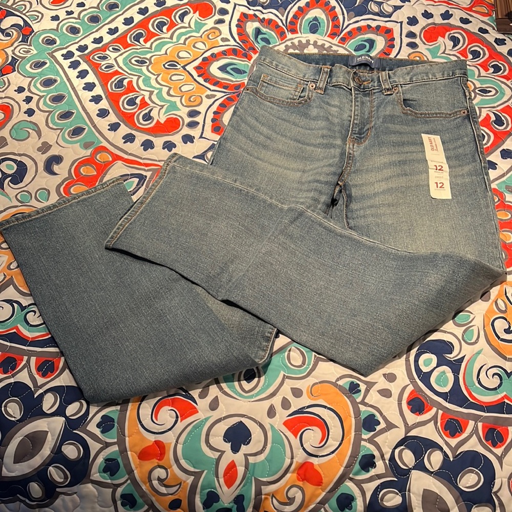 Brand new Old Navy straight legged jeans